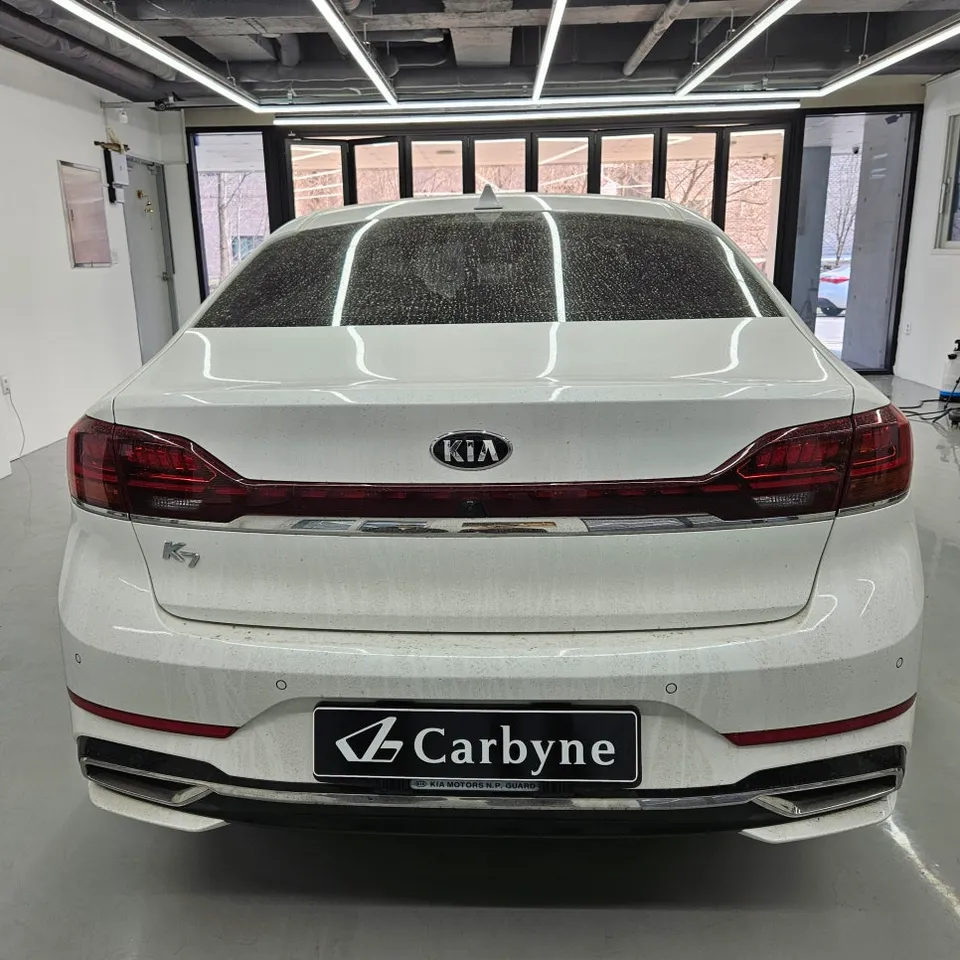 Kia K7のPPF施工事例｜生活傷から守るプロテクションフィルム 施工写真 2-1