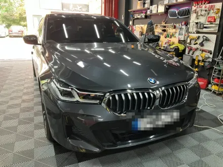 BMW 6 Series GTのドラレコ取付事例｜費用目安・仕上がり 写真