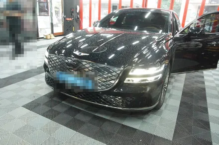 Genesis G80のドラレコ取付事例｜費用目安と仕上がり 写真