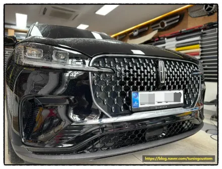 Lincoln Aviatorのカーラッピング事例｜費用目安・仕上がり 写真