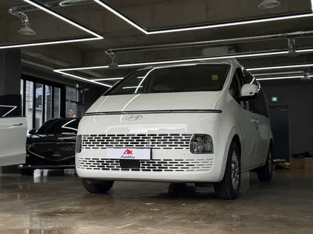 Hyundai Stariaのカーフィルム施工事例｜費用目安・仕上がり 写真