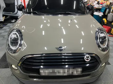MINI MINI Cooperのドラレコ取付事例｜費用目安・仕上がり 写真
