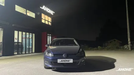 Volkswagen Golfのカーラッピング事例｜費用目安・仕上がり 写真