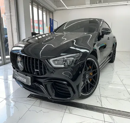 Mercedes-Benz AMG GT 43のカーラッピング事例｜費用目安・仕上がり 写真
