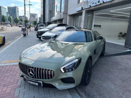 Mercedes-Benz AMG GTSのカーラッピング事例｜カキグリーン高光沢 写真