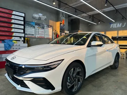 Hyundai Elantra CN7のカーフィルム施工事例｜費用目安・仕上がり 写真