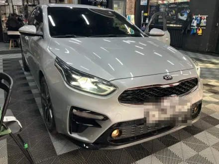 Kia K3のドライブレコーダー取付事例｜費用目安・仕上がり 写真