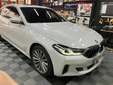 BMW 6 Series GTのドラレコ取付事例｜費用目安・仕上がり 写真