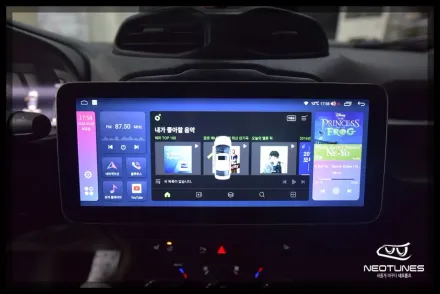 Jeep RenegadeのAndroid Auto・CarPlay取付事例 写真