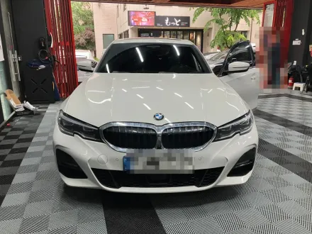 BMW 3 Series G20 ドライブレコーダー取付事例｜費用目安・仕上がり 写真