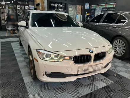 BMW 3 Series F30のドラレコ取付事例｜費用目安・仕上がり 写真