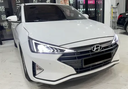 Hyundai Elantra ADのカーラッピング事例｜費用目安・仕上がり 写真