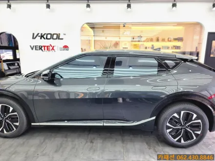 Kia EV6のカーフィルム施工事例｜断熱・スモーク効果 写真