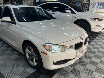 BMW 3 Series F30 ドラレコ取付事例｜費用目安・仕上がり 写真