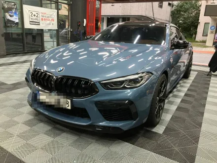 BMW M8 ドライブレコーダー取付事例｜費用目安・仕上がり 写真