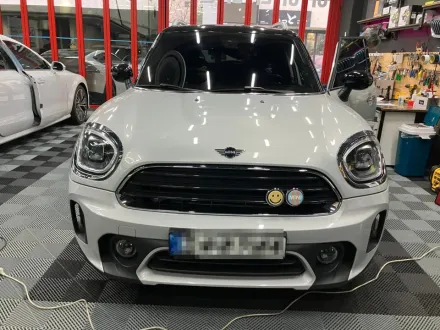 MINI Countrymanのドラレコ取付事例｜費用目安・仕上がり 写真