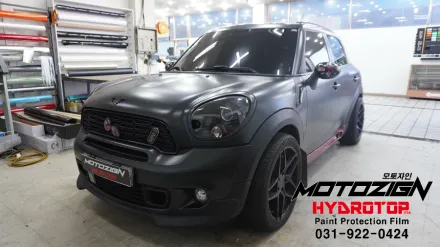 MINI Countrymanのカーラッピング事例｜費用目安・仕上がり 写真