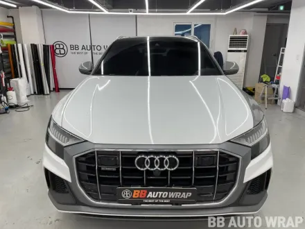 Audi Q8 カーラッピング事例｜AXタングステン・スチール 写真