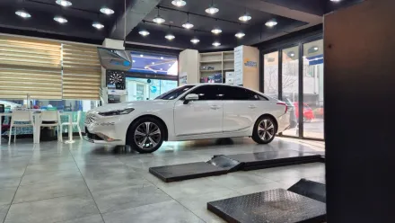 Kia K8のカーラッピング事例｜費用目安・仕上がり 写真