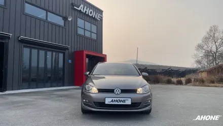 Volkswagen GolfのAndroid Auto・CarPlay取付事例 写真