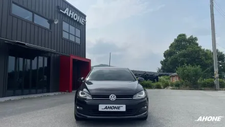 Volkswagen Golfのドライブレコーダー取付事例 写真