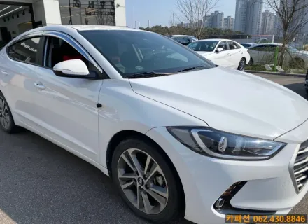 Hyundai Sonataのドラレコ取付事例｜費用目安・仕上がり 写真