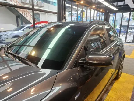Hyundai Konaのカーフィルム施工事例｜費用目安・仕上がり 写真
