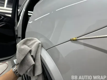 BMW X5 G05のカーラッピング事例：3Mサテンブラック 写真
