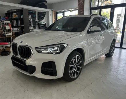 BMW X1のAndroid Auto・CarPlay取付事例 写真
