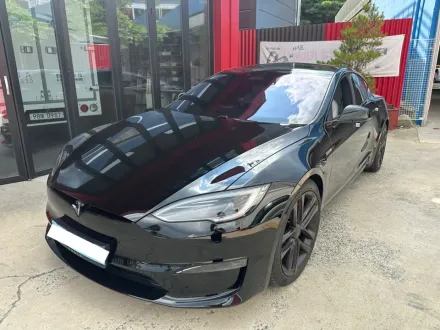 Tesla Model Sのカーオーディオ施工事例 写真