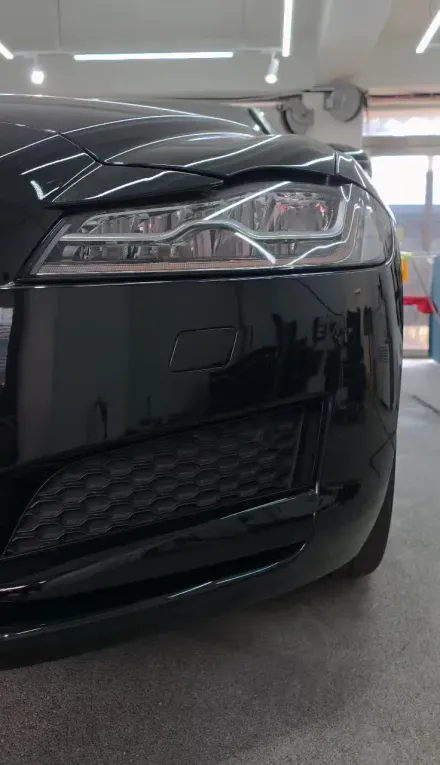 Jaguar XFのカーラッピング事例｜クローム除去とカーボン調 写真