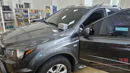 SsangYong Korando Sportsのドライブレコーダー取付事例 写真