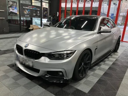 BMW 4 Seriesのドラレコ取付事例｜費用目安・仕上がり 写真