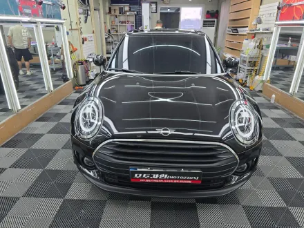 MINI Countrymanのカーラッピング事例｜費用目安・仕上がり 写真
