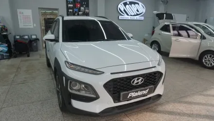 Hyundai Konaのカーラッピング事例｜アンテナ交換・クローム除去 写真