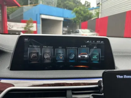BMW 7 Series G11のAndroid Auto・CarPlay取付事例 写真