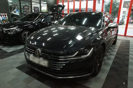 Volkswagen Arteonのドラレコ取付事例｜費用目安・仕上がり 写真