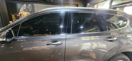 Hyundai Santa Fe TMのカーフィルム施工事例｜費用目安・仕上がり 写真