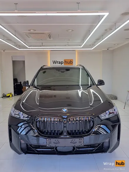 BMW X7のカーラッピング事例｜クロームをブラック化 写真