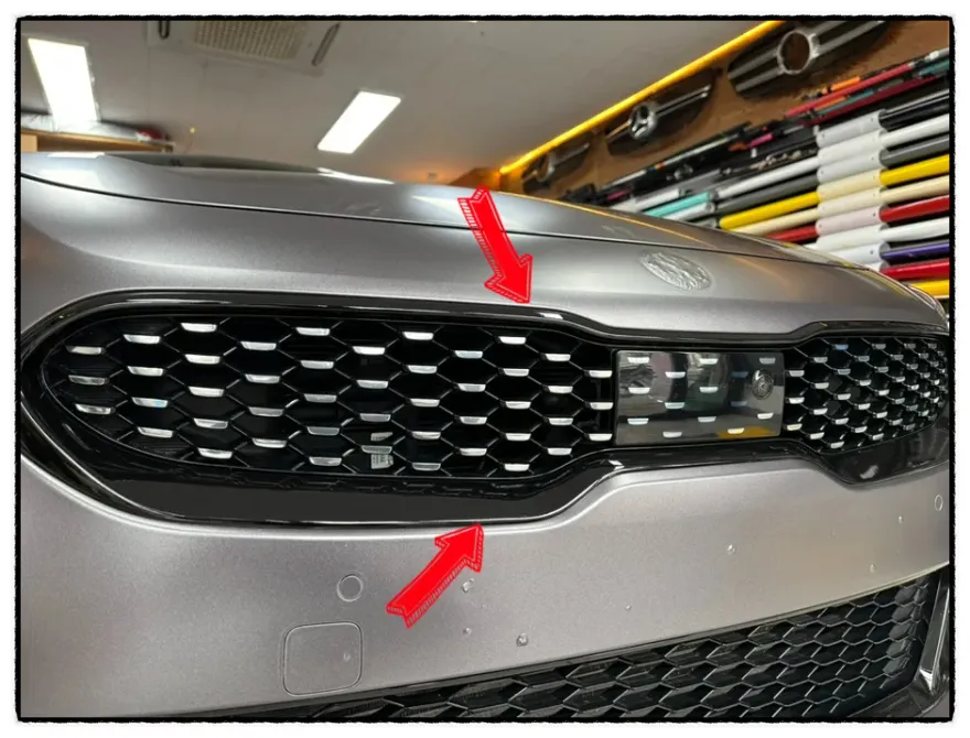 Kia Stingerのクロームブラックラッピング事例｜費用目安・仕上がり 施工写真 2-3