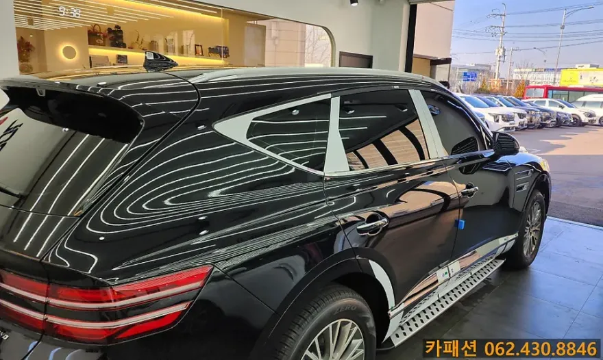 Genesis GV80 カーフィルム施工事例｜費用目安と仕上がり 施工写真 1-2