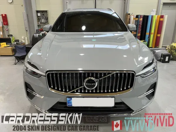 Volvo XC60のカーラッピング事例｜費用目安・仕上がり 施工写真 1-2