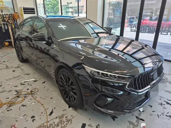 Kia K7 Premierのカーラッピング事例｜クロームメッキの黒化 施工写真 3-3