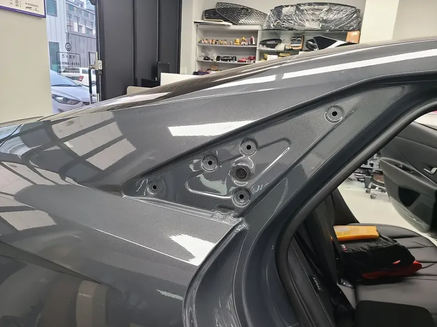 Hyundai Elantra CN7のカーラッピング事例｜高級感アップ 施工写真 3-2