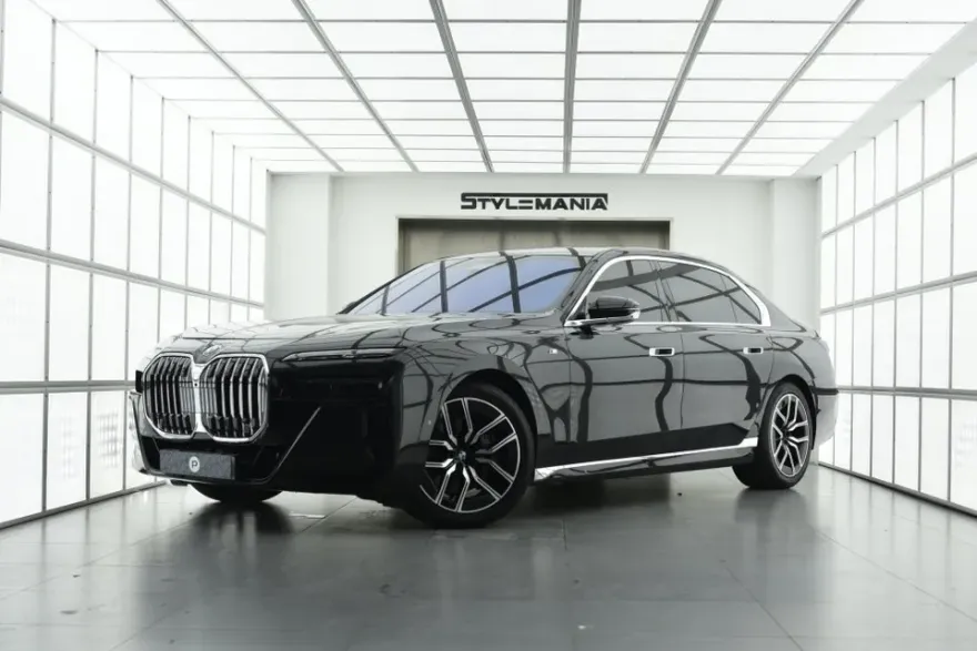 BMW 7 SeriesのPPF施工事例|費用目安と仕上がり 施工写真 2-3