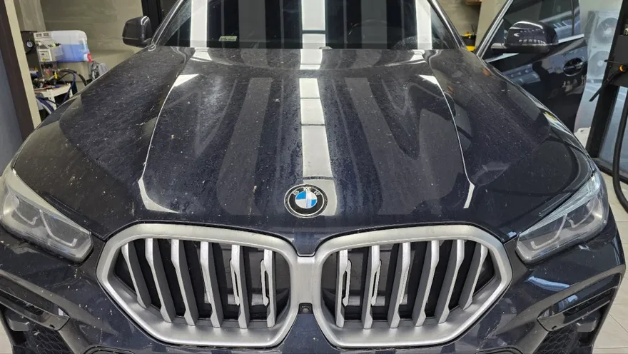 BMW X6のガラスコーティング事例｜費用目安・仕上がり 施工写真 1-1