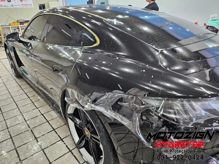 Porsche Taycan PPF施工事例｜費用目安と仕上がり 施工写真 4-1