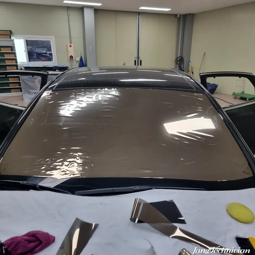 Hyundai Grandeur IGのカーフィルム施工事例｜費用目安・仕上がり 施工写真 2-2