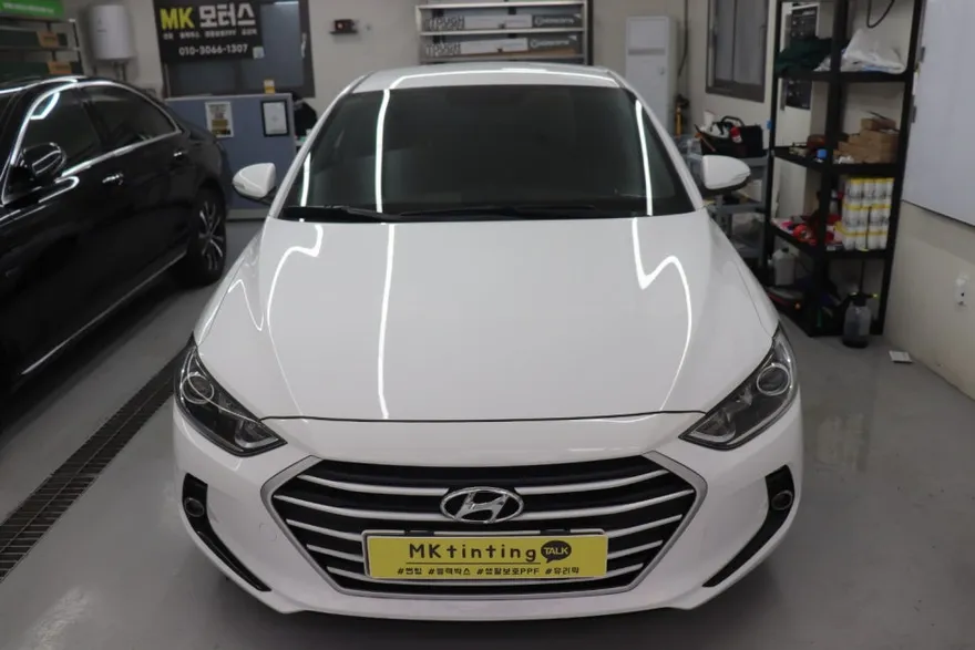 Hyundai Elantra ADのカーフィルム施工事例｜費用目安・仕上がり 施工写真 2-3