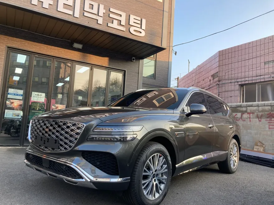 Genesis GV80のカーフィルム施工事例｜費用目安・仕上がり 施工写真 3-1